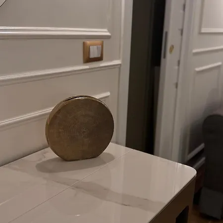 Leutari Apartman